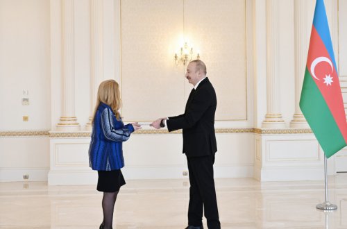 Prezident Yunanıstanın yeni səfirinin etimadnaməsini qəbul etdi - FOTOLAR