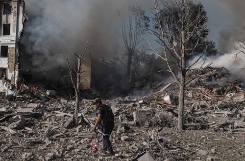 Rusiyanın hücumu nəticəsində iki ukraynalı mülki şəxs həlak olub