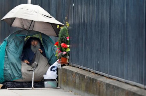 Fransada təxminən 4,2 milyon insan pis şəraitində yaşayır