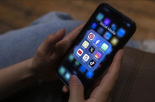 Yunanıstanda sosial media qadağası üçün hazırlıqlar son mərhələdədir