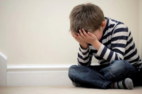 Bakıda ana sevgilisi ilə birlikdə azyaşlı oğluna işgəncə verdi