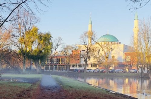 Hollandiyada 10 bələdiyyə müsəlmanlar haqqında gizli məlumat topladığına görə cərimələnib