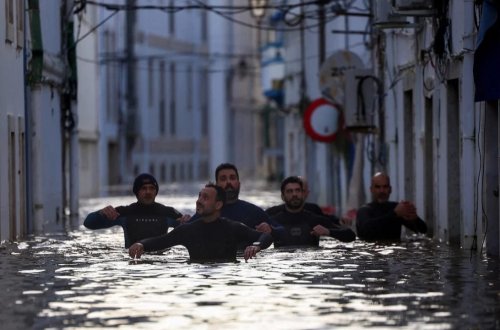 Portuqaliya su altında qaldı