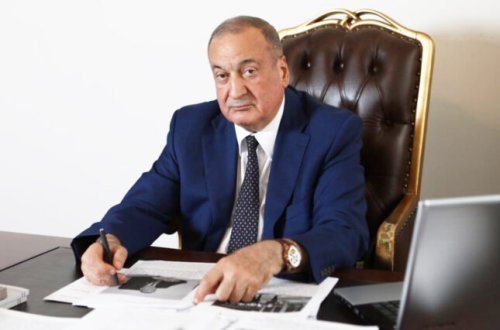Eldar Quliyev həm deputatdır, həm rektor… – Bu necə olur?
