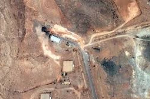 İran İsfahandakı nüvə kompleksində yeraltı tunellərə girişləri blokladı