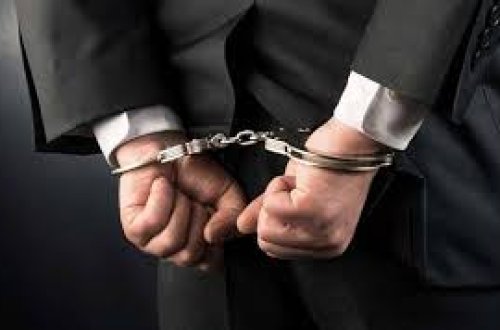 Özünü agentlik rəhbəri kimi təqdim edərək 227 min manatlıq dələduzluq edən şəxslə bağlı qərar çıxarıldı