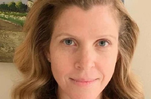 Emmy mükafatlı prodüser Afinada ölü tapılıb