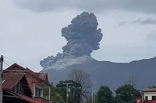 Filippində vulkan püskürdü: Kül buludunun hündürlüyü 2000 metrə çatıb