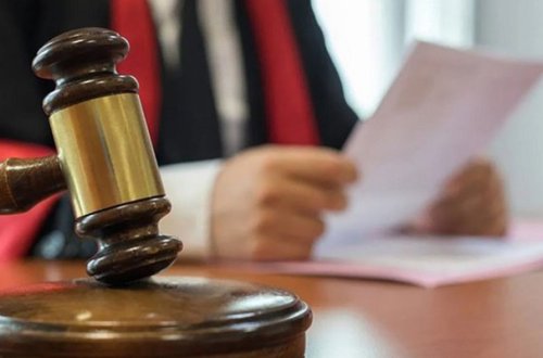 Vəzifəli şəxsin ölkədən çıxışına məhdudiyyət qoyuldu