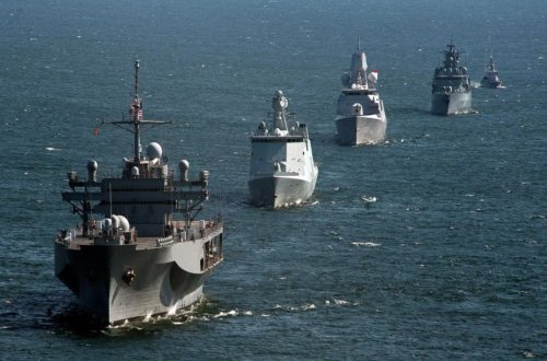 İran Aİ ölkələrinin Hərbi Hava və Hərbi Dəniz Qüvvələrini terror təşkilatı elan edib