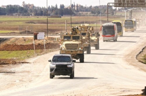 İŞİD məhbusları Suriyadan İraqa köçürüldü