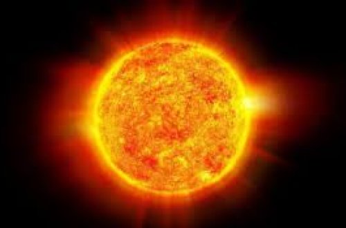 Günəşdəki bütün ləkələr yoxa çıxıb