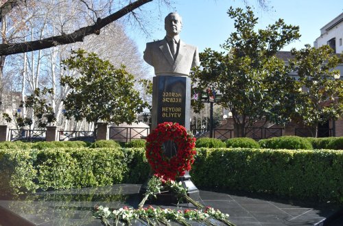 Baş prokurorun rəhbərlik etdiyi nümayəndə heyəti Gürcüstanda işgüzar səfərdədir