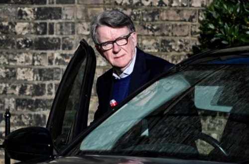 Böyük Britaniyanın keçmiş səfiri Epşteyndən 75 min dollar aldığı üzə çıxıb