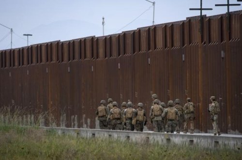 ABŞ hərbçiləri sərhəd patrul pilotsuz təyyarəsini lazerlə vurub