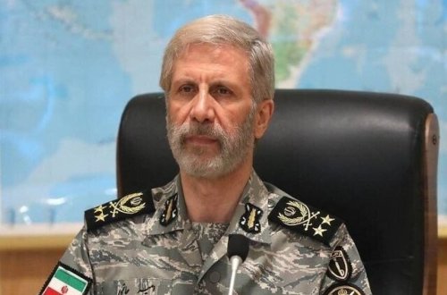 İran ordusu baş komandan Əmir Hatəminin sağ olduğunu açıqladı