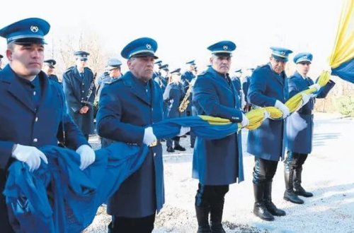 Bosniya 34-cü ildönümünü qeyd edir