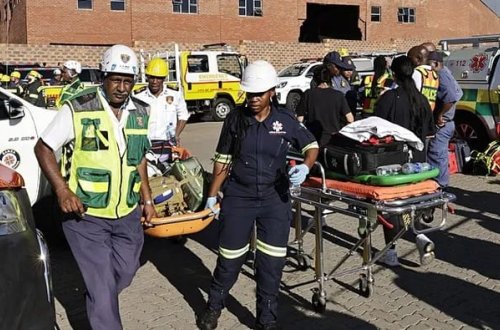 Cənubi Afrikada biznes mərkəzi uçub: 6 nəfər ölüb