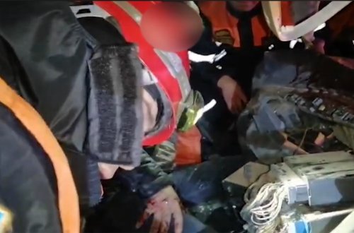 Yük avtomobilləri toqquşdu - Vətəndaşlar belə xilas edildi - Video