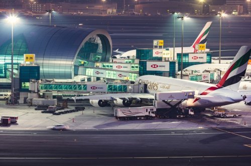 Dubay aeroportu VURULDU