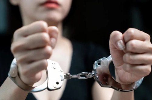 Bakıda qadının evindən 28 min manat pul oğurlandı: Bacısı qızı saxlanıldı