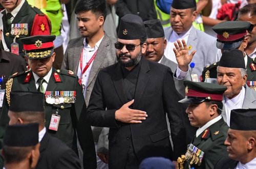 Nepalda 35 yaşlı reper seçkilərdə qalib gəldi