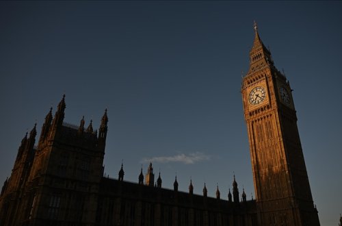 İngiltərədə irsi aristokratların Lordlar Palatasından çıxarılması haqda qanun layihəsi qəbul edilib