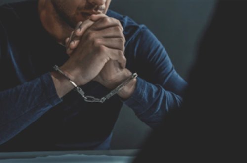 21 yaşlı oğlan sosial şəbəkədə əxlaqsız təkliflərinə görə həbs olundu