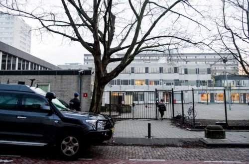 Amsterdamda yəhudi məktəbində PARTLAYIŞ