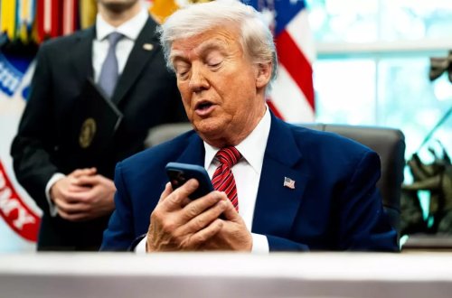 Trampın mobil telefon nömrəsinin sızması Ağ Evi təşvişə salıb