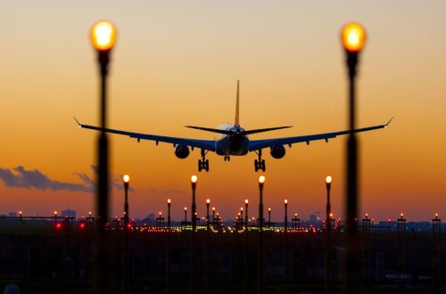 Bəhreyn və Küveytdə hava məkanının bağlı qalmasının müddəti uzadılıb