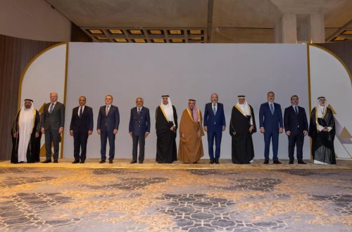 12 ölkə İranı qınayır