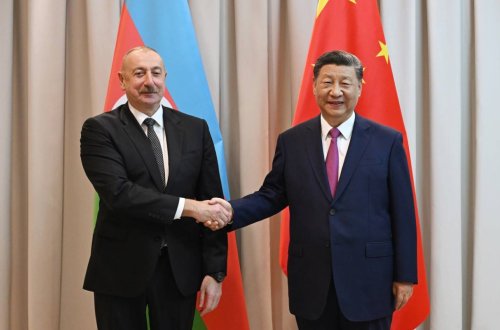 Çin Sədri İlham Əliyevi təbrik etdi