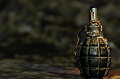 Polis 1813 patron və 6 qumbara tapıb