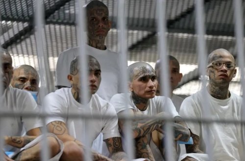 Uşaq cinayətkarlarla mübarizə: El Salvador ömürlük həbs cəzası tətbiq edəcək