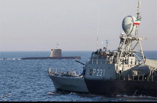 Hörmüz Boğazı bağlandı, 20 min dənizçi dənizdə qalıb