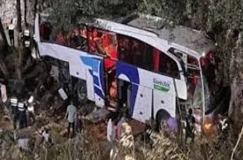 Türkiyədə avtobus aşıb, 11 nəfər yaralanıb