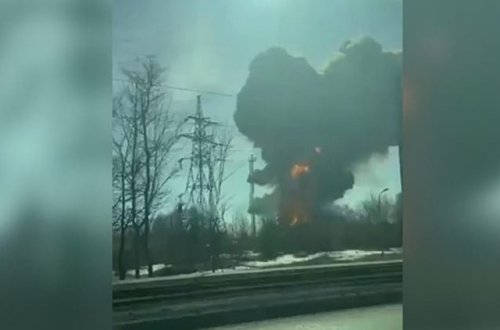 Rusiyanın ən böyük neft-kimya zavodunda yanğın baş verib