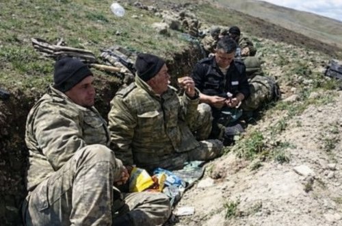 Polad Həşimovun Aprel döyüşlərindəki FOTOsu