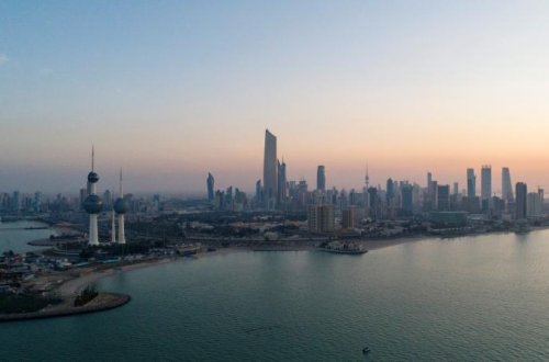 Küveyt: Ölkə İranın 3 qanadlı raketi və 15 pilotsuz təyyarəsi ilə hədəfə alınıb