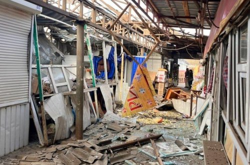 Rusiya ordusu Ukraynada bazarı dronla vurub: 5 nəfər ölüb, 19 yaralı var