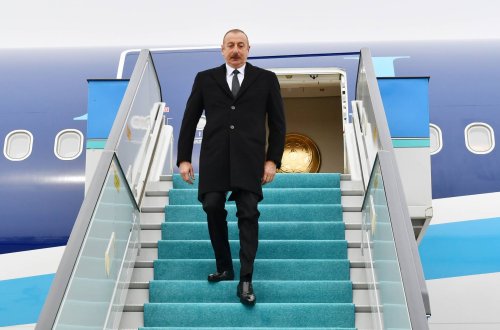 İlham Əliyev Gürcüstana dövlət səfərinə gəlib