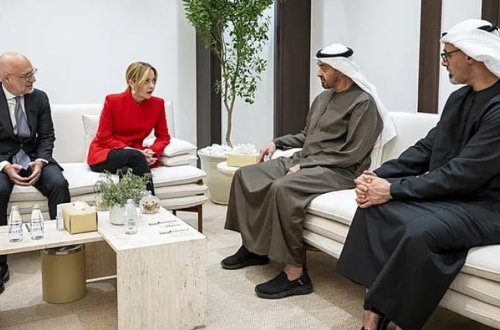 İtaliyanın baş naziri Meloni BƏƏ prezidenti Əl Nahyan ilə görüşüb