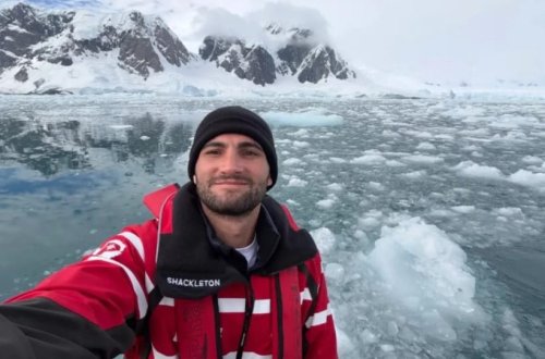 25 yaşında dünyanın 195 ölkəsini gəzdikdən sonra 7-ci qitəyə getdi