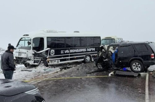 Paşinyanın kortejində qəza - 1 ölü, 12 yaralı