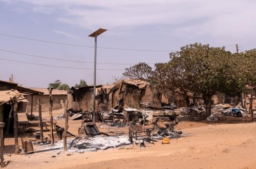 Nigeriya hərbi hava hücumunda səhvən 56 mülki şəxs həlak olub