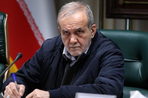 Pezeşkİan: İran təslim olmayacaq