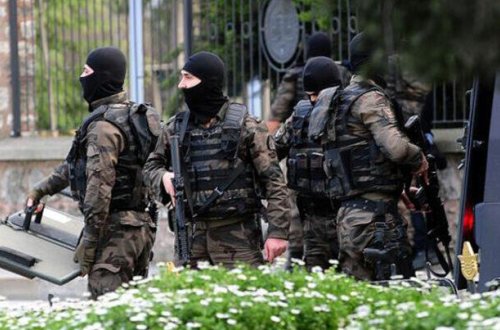 Türkiyədə daha bir şagird məktəbə hücum etmək istəyəndə SAXLANILIB - “Zarafat idi” dedi