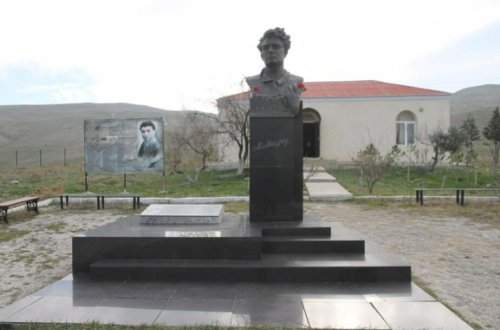 Xızıda sel Mikayıl Müşfiqin xatirə muzeyinin ərazisinə ziyan vurub - FOTO