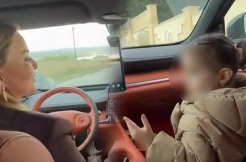 Bağça müdiri azyaşlının həyatını təhlükəyə atdı - Polis araşdırır-Video